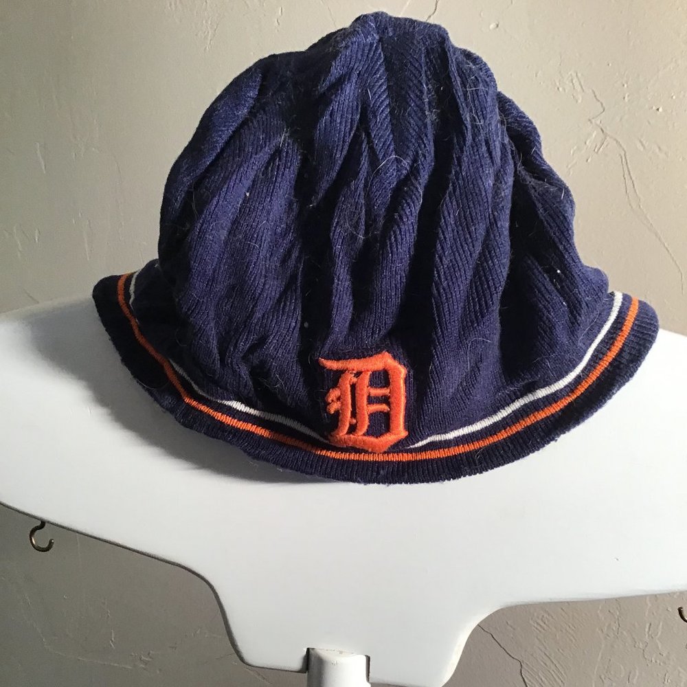 Detroit Lions Navy and Orange Knit Cap